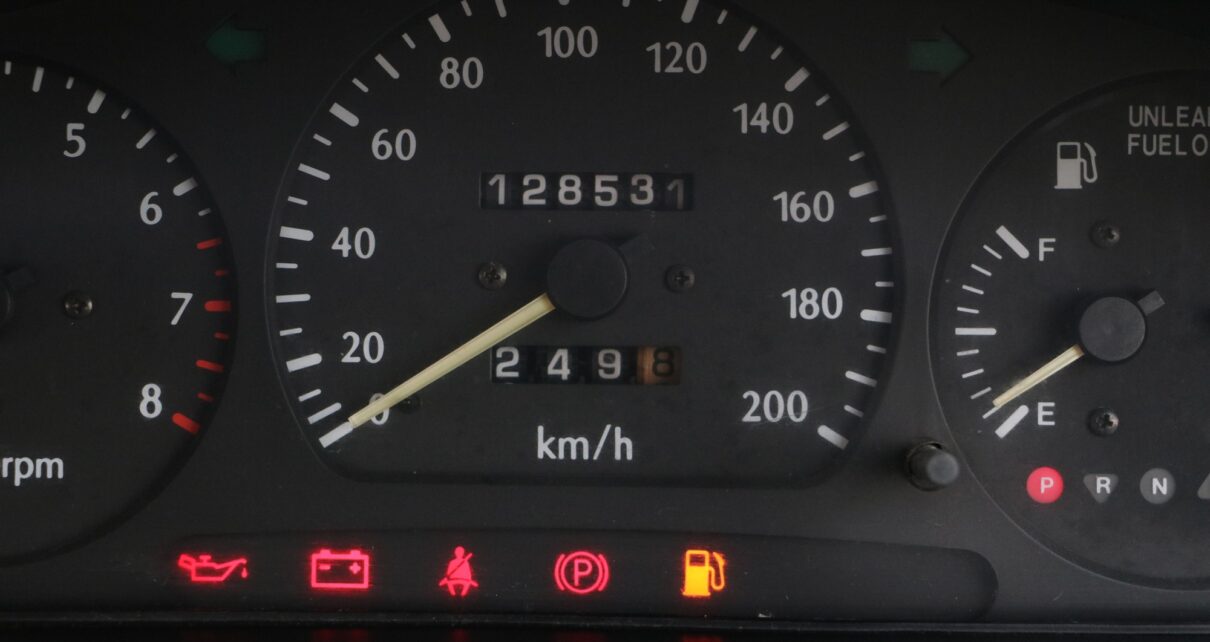 Sing and symbol on car dashboard